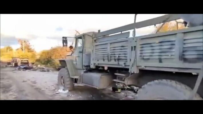 При бегстве из Лимана оккупанты пытались захватить как можно больше награбленного (Видео)