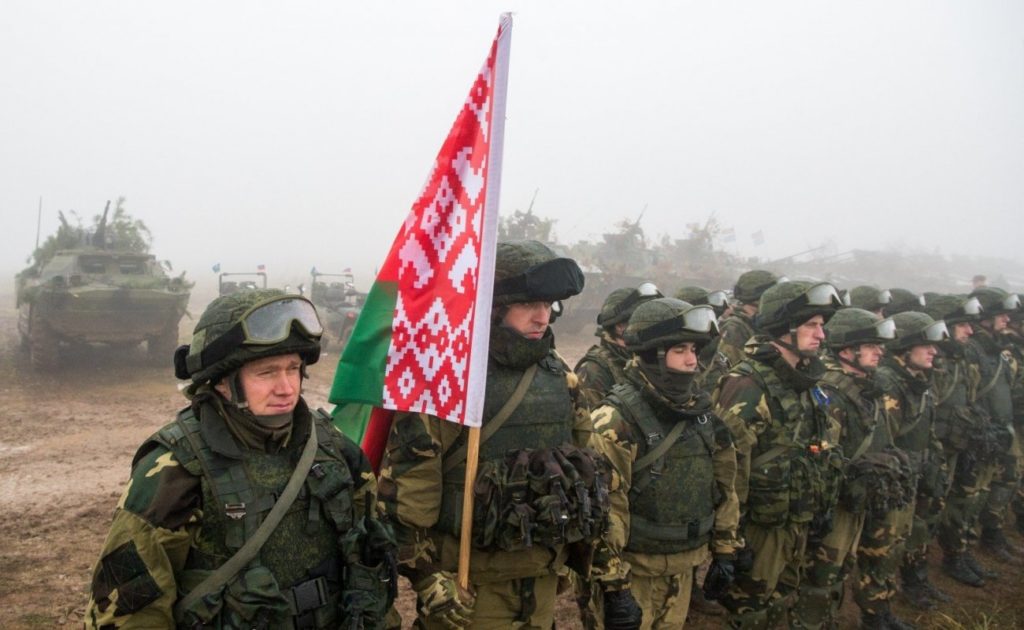ГУР МО: Путин заставляет Лукашенко открыто вступить в войну