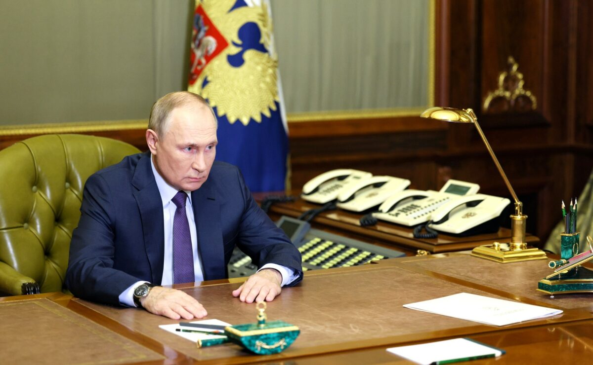 WP: В российской элите начали говорить о возможной революции