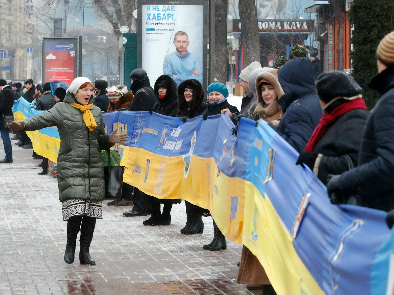 80% украинцев не допускали бы в страну россиян даже как туристов – опрос