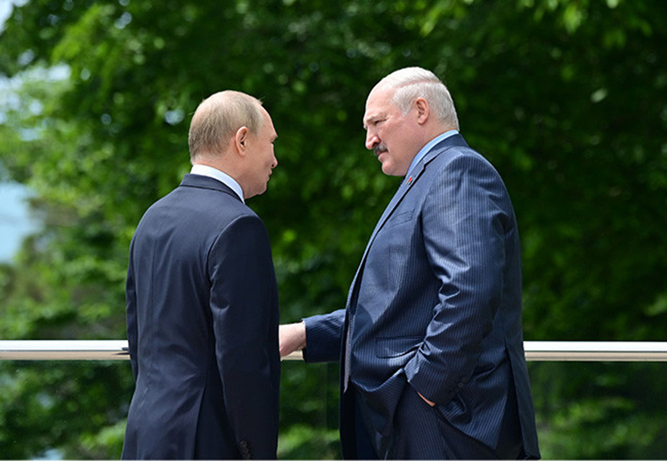 Это будет бессмысленная смерть белорусов: Лукашенко гнется под давлением Путина