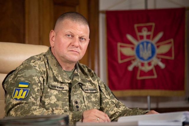 "Пусть наша победа станет началом расцвета Украины и концом для России". Залужный поздравил с Новым годом и Рождеством. Видео