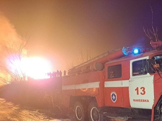 В оккупированной Макеевке "бавовна" на газопроводе: столб огня виден из Донецка.