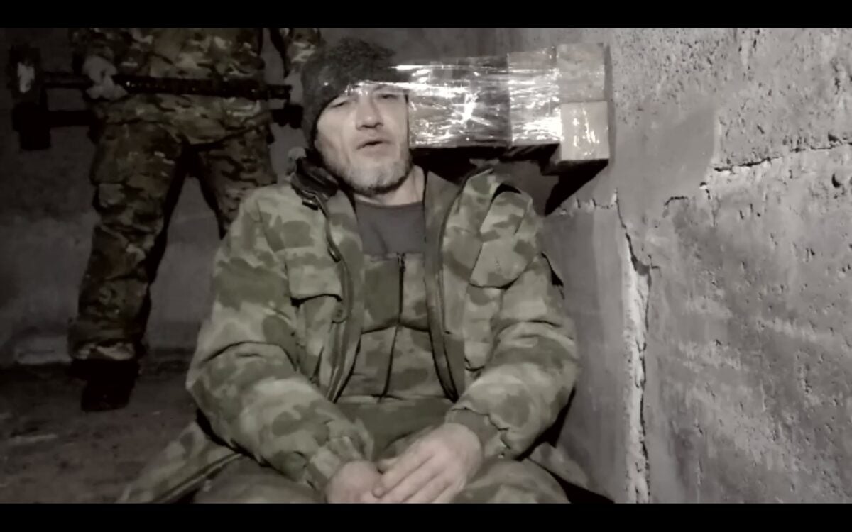 «Вагнеровцы» сымитировали казнь заключенного, который сдался в украинский плен (Видео)