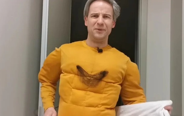 Вышла пародия на танцующего стриптиз генерала РФ