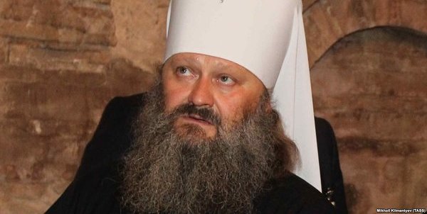 Пугает «апокалипсисом». Митрополит УПЦ МП Паша Мерседес говорит, что не уйдет из Лавры и «будет отстаивать права»