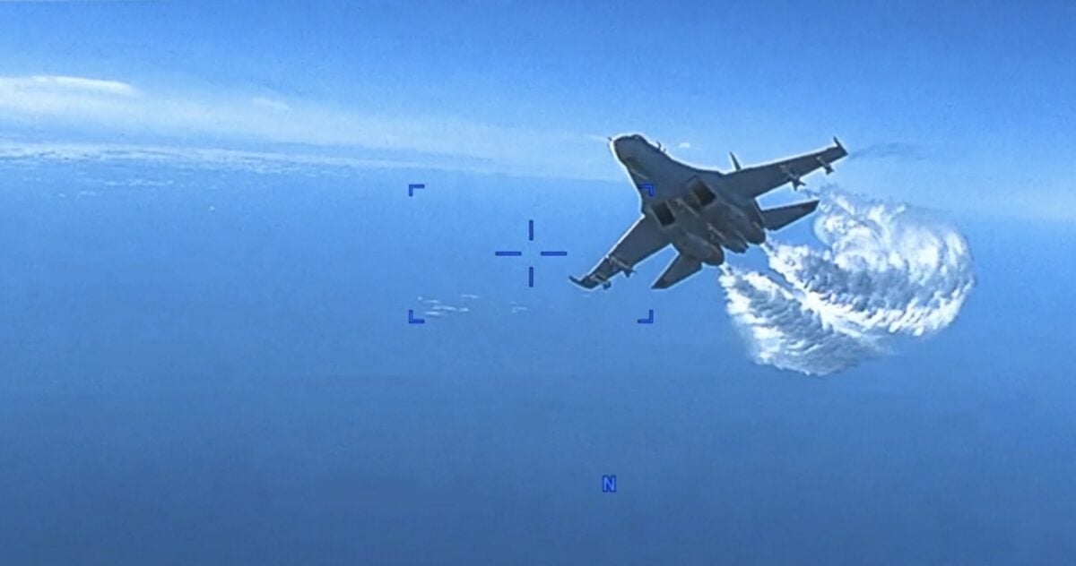 Опубликовано видео атаки российского Су-27 на американский беспилотник MQ-9