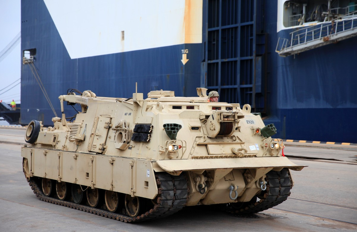 Из США готовятся вернуться две обученные бригады ВСУ, оснащенные БМП Bradley и БТР Stryker