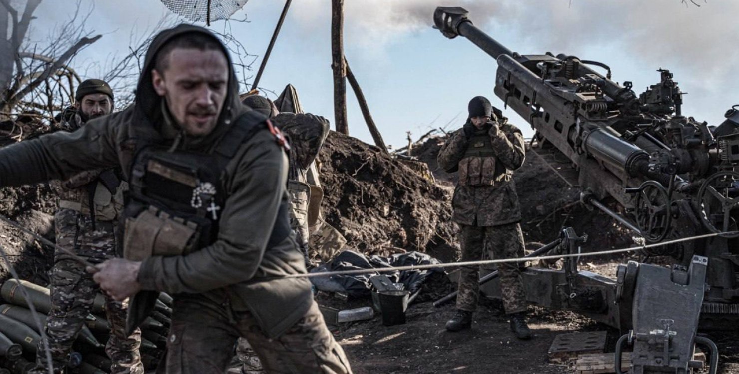 "Одна часть живет неделю": военный рассказал, почему ВС РФ не могут взять Бахмут (видео)