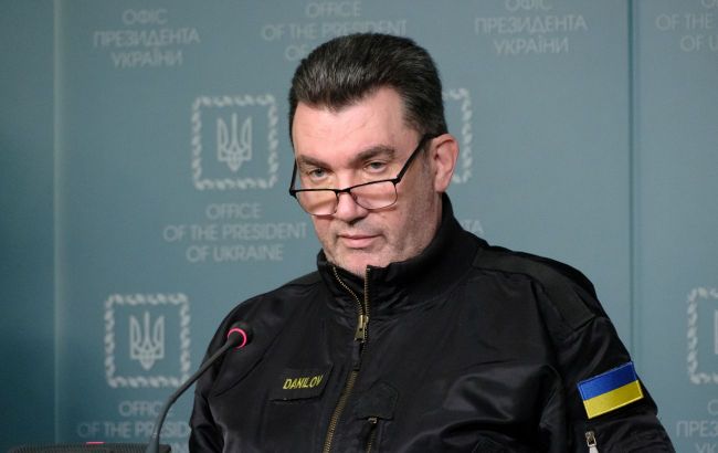 "Это очень опасная вещь": Данилов прокомментировал "дикие сценарии" насчет войны в Украине