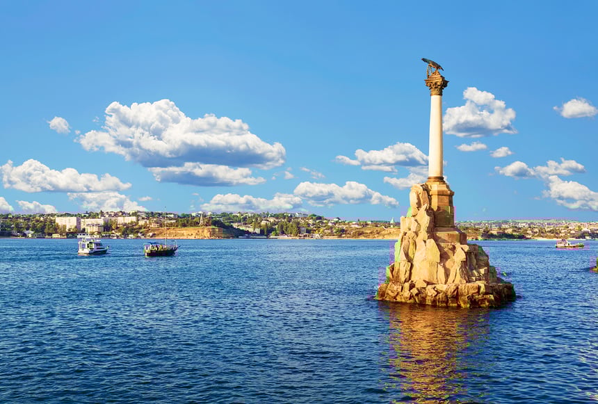 Оккупанты окончательно отказались проводить парад 9 мая в Севастополе