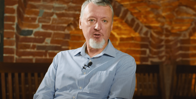 "Отправляли на убой": террорист Гиркин заявил, что планы оккупантов на Бахмут провалились, и потроллил Пригожина. Видео