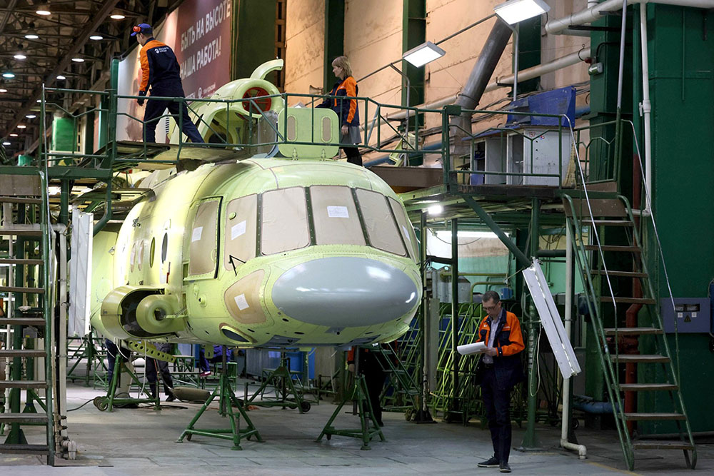 «Делайте из того, что найдете на полу»