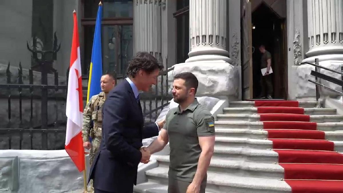 Зеленский встретился в Киеве с премьером Канады - Трюдо анонсировала весомый пакет военной помощи