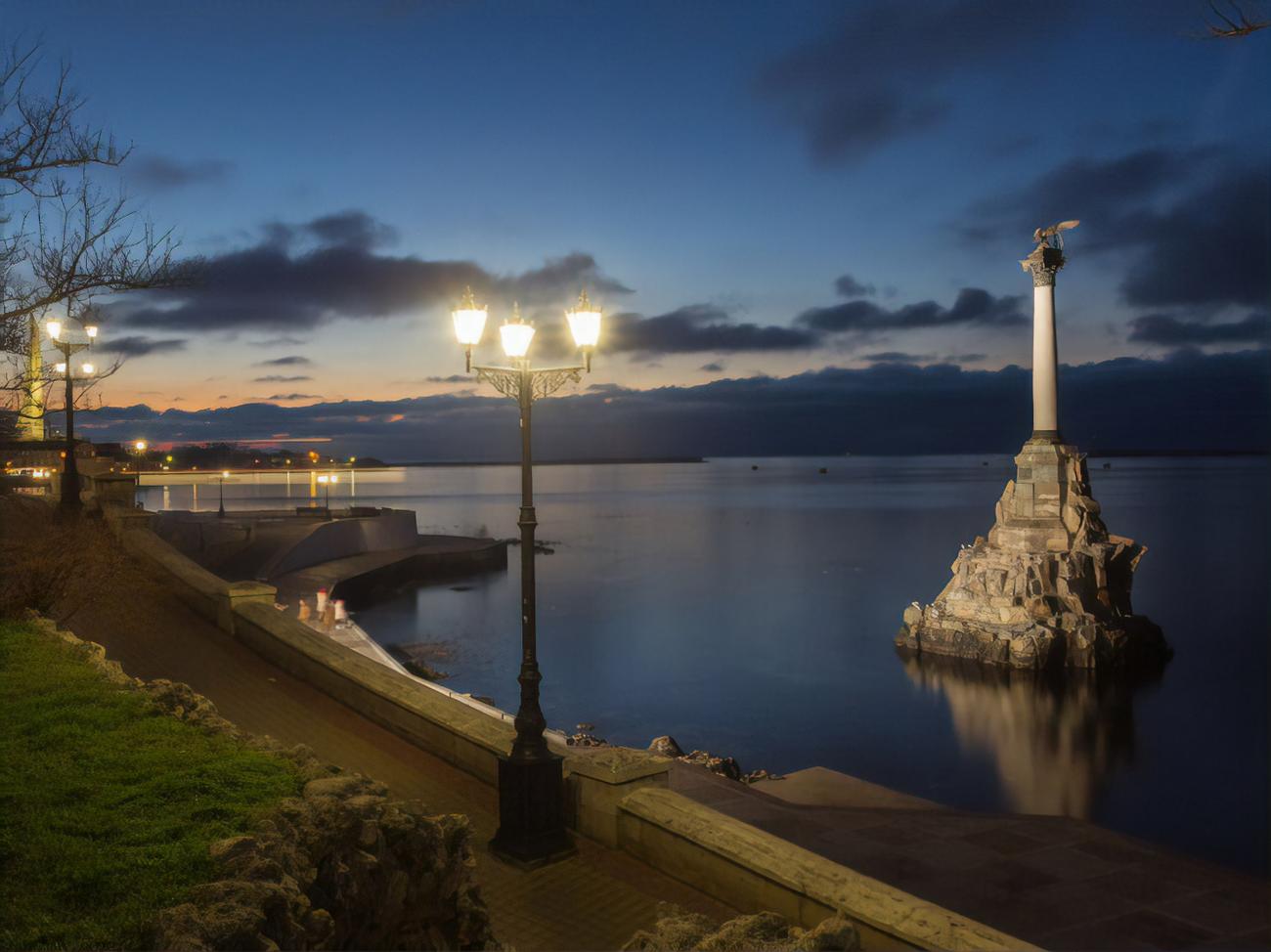⚡Севастополь подвергся самой интенсивной с начала мая атаке беспилотников (Видео)