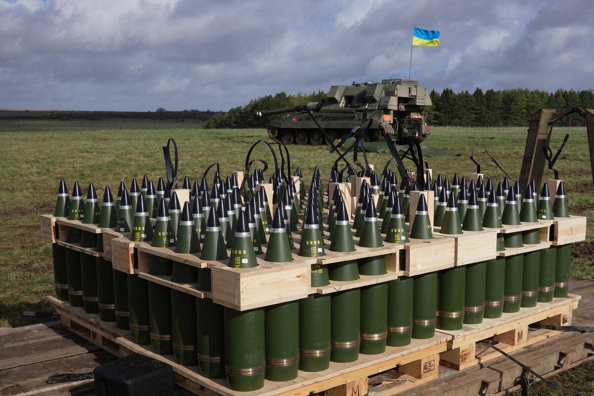 Эффект от использования кассетных боеприпасов будет в ближайшие недели - эксперт