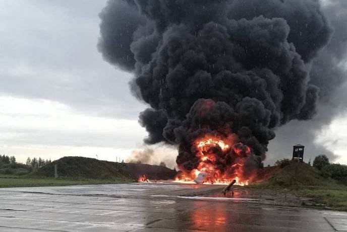 СМИ: На аэродромах «Сольцы» и «Шайковка» были уничтожены два Ту-22