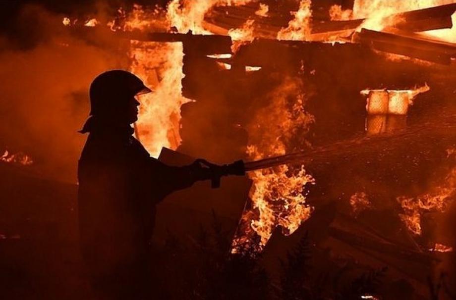 ⚡В Москве горит здание Федеральной таможенной службы (Видео)