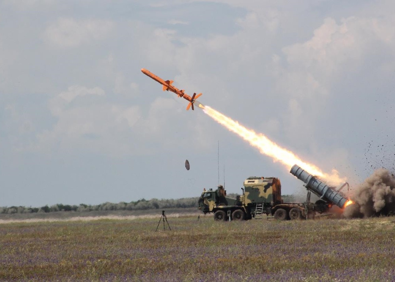 У Украины уже есть образцы собственных ракет дальностью до 1000 километров, - Подоляк