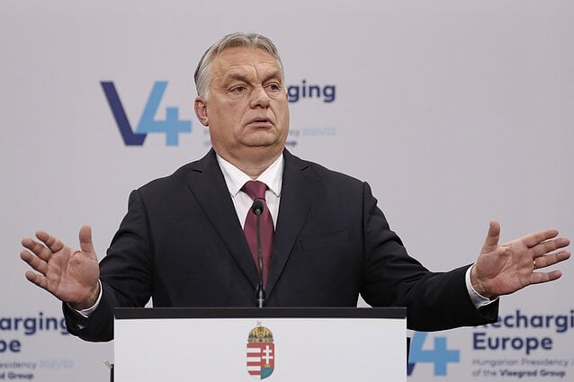 Орбан вышел из комнаты: Стало известно, как ЕС удалось принять решение об Украине