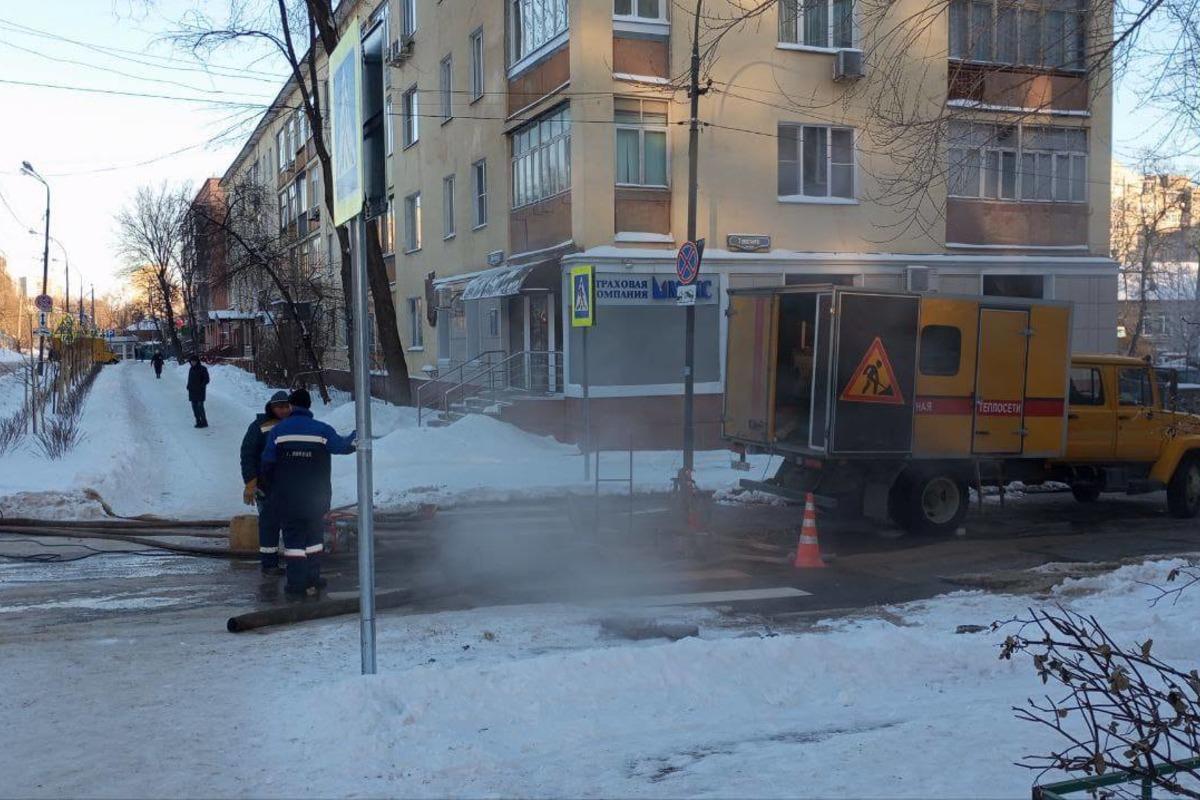 В Липецке из-за аварий на теплосетях без отопления осталось 282 дома