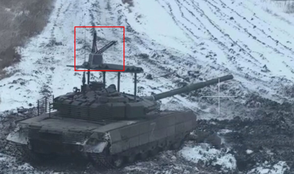 Танки оккупантов получили РЭБ «Сания» против FPV-дронов