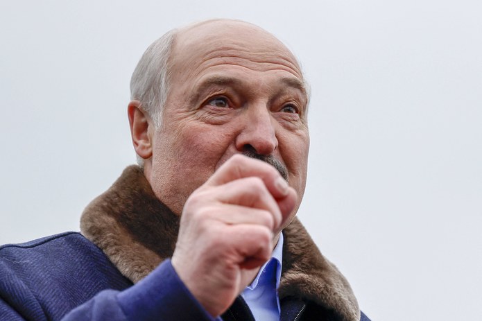 «Лукашенко очень боится будущего»