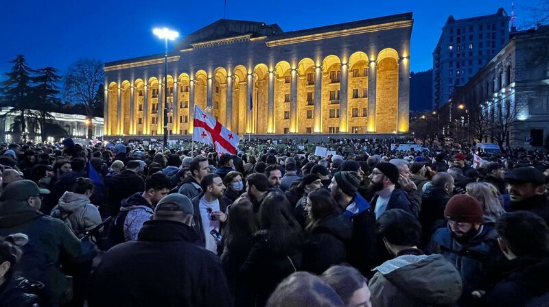 Парламент Грузии принял скандальный закон об «иноагентах»