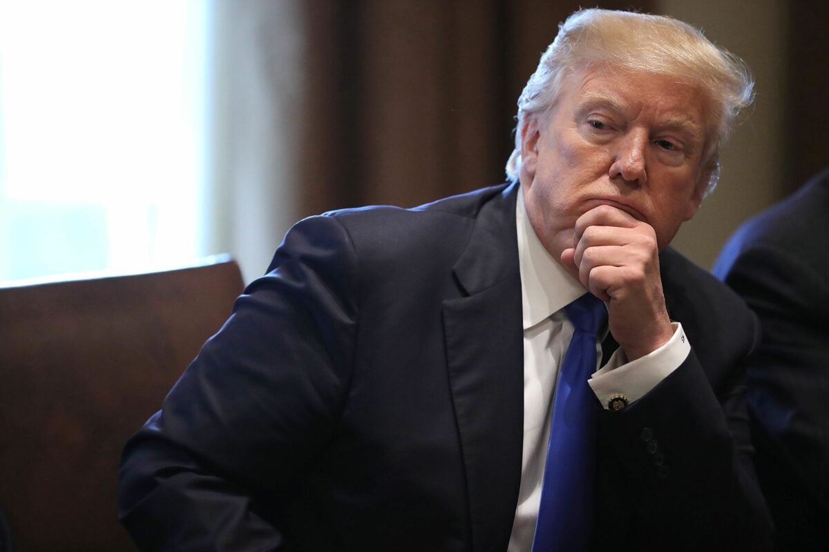 Трамп пригрозил свернуть дальнейшую помощь Украине «еще до того, как зайдет в Белый дом как президент»
