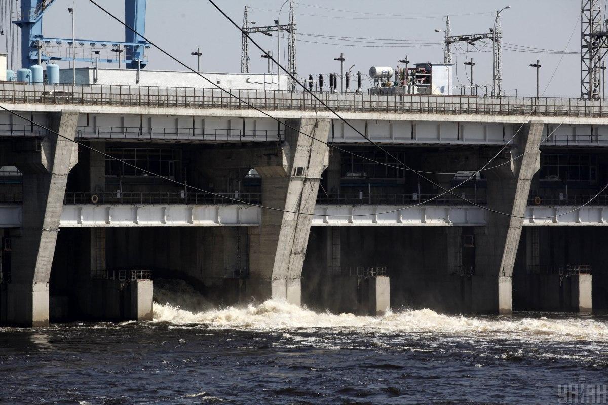Захарова заговорила о разрушении дамб Киевской ГЭС и Каневского водохранилища
