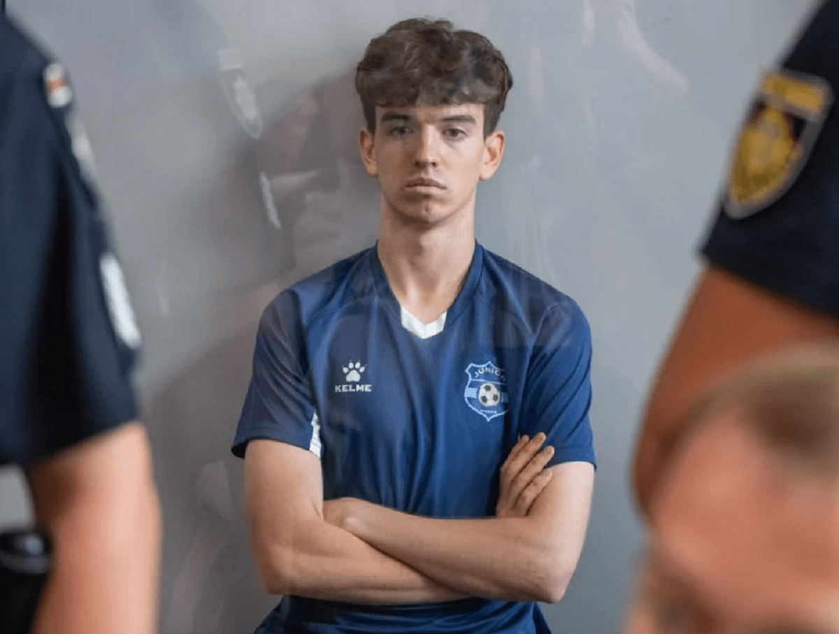 "Воспитывался по-другому": отец Зинченко не верит, что его сын мог убить Фарион