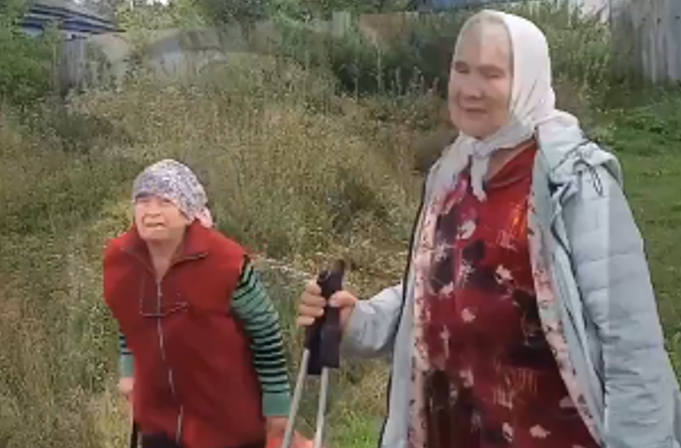 "Слава Украине!" Жительницы Курской области обратились к военным на украинском. Видео