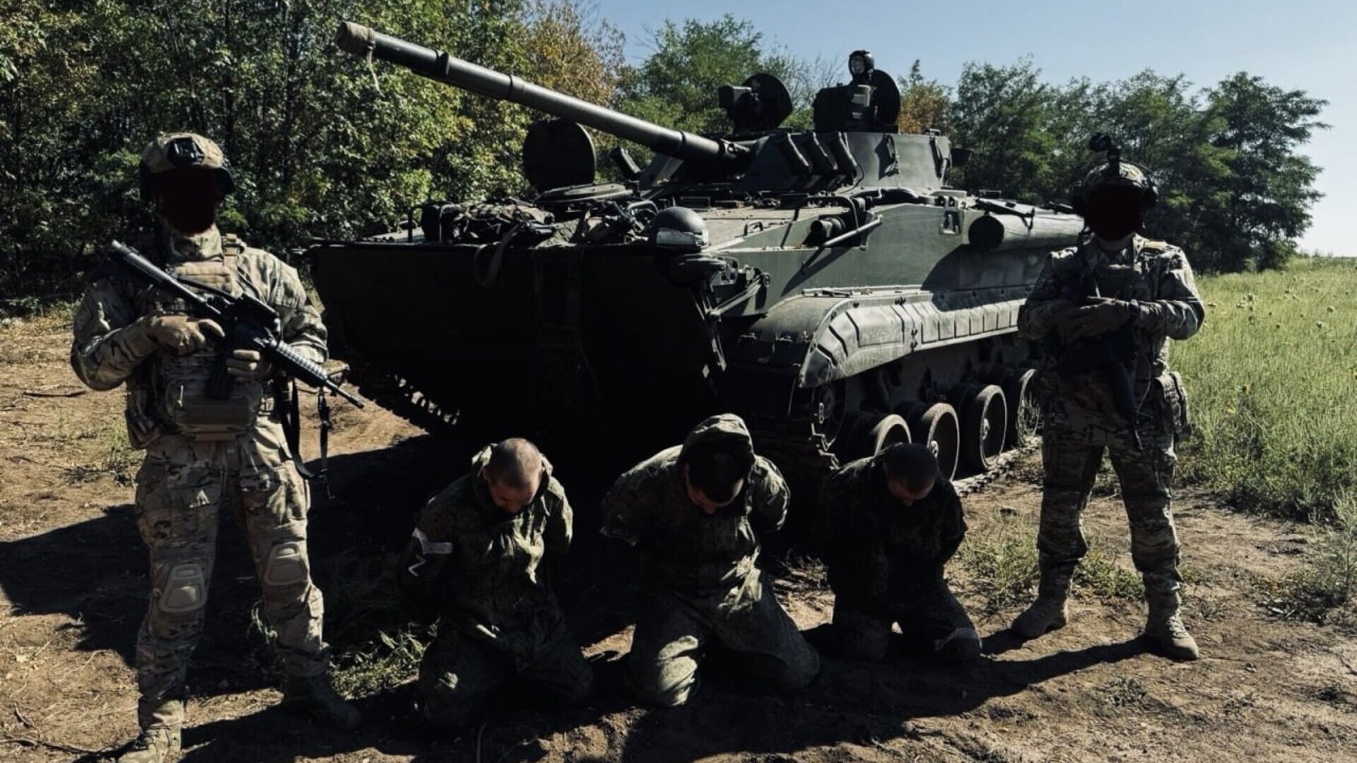 Добровольцы из Башкортостана взяли в плен экипаж российской БМП-3 и затрофеили бронемашину