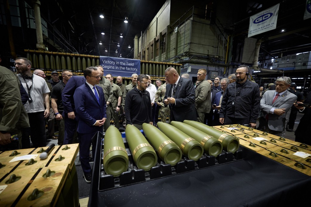 Зеленский в США посетил завод, производящий боеприпасы для Украины: какие мероприятия еще запланированы