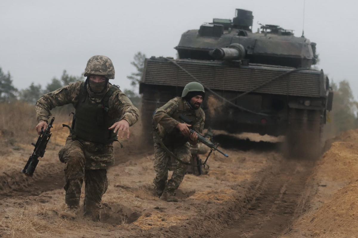 "Война приближается к концу": следующие месяцы на фронте будут критическими, - Reuters