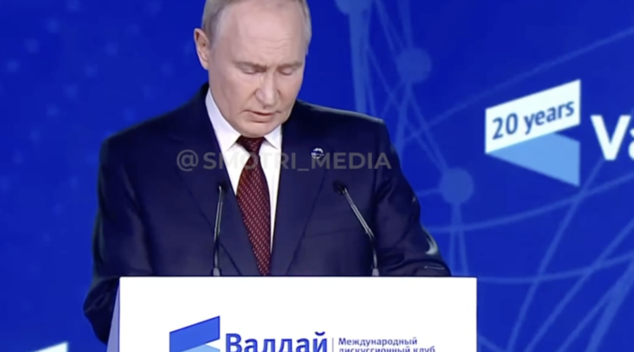 Путин заявил, что "русские" вторглись в Украину, чтобы защищать "суверенитет, всеобщие права и свободы"...