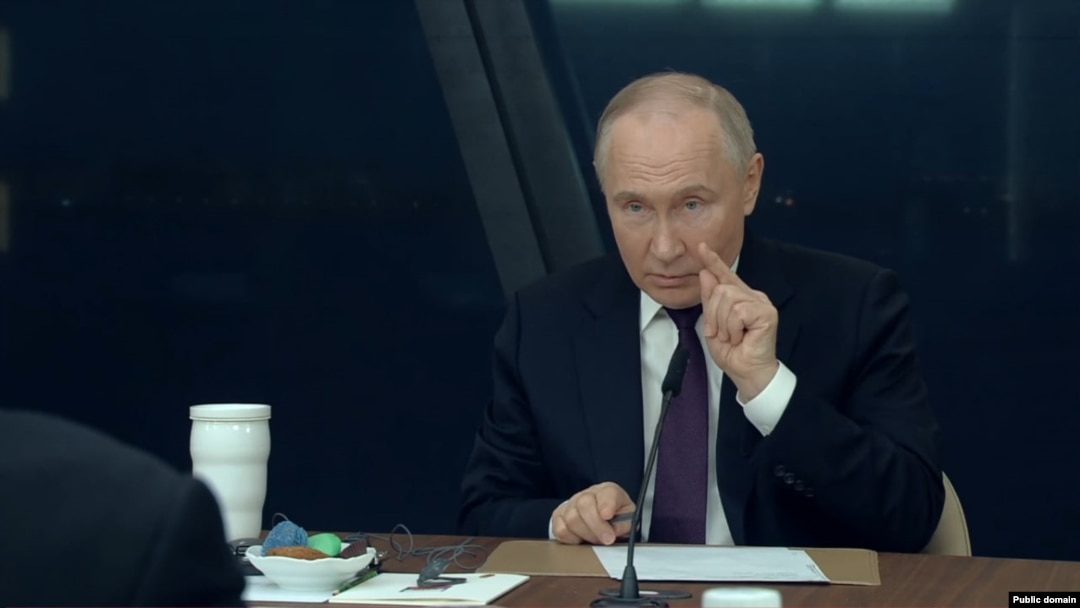 Союз фашистов и "пацифистов": что такое мир на условиях Путина