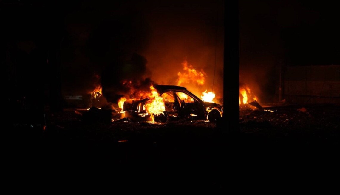 ⚡Россия атаковала Запорожье: 9 погибших, 19 раненых. Видео и фото