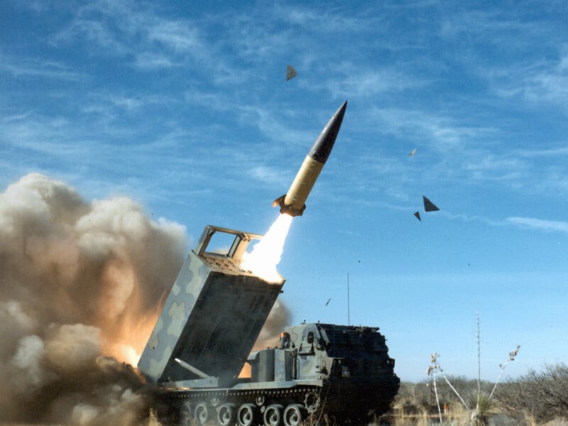 В СНБО сообщили об атаке на российский завод, который занимается ракетами. В РФ пишут об ATACMS