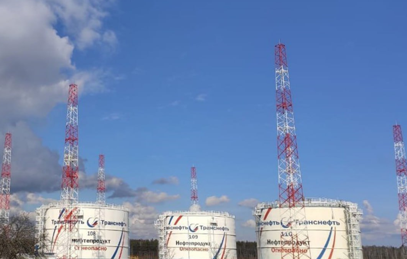 Россияне заявили об атаке дронов на станцию ​​по перекачке нефти "Дружба"