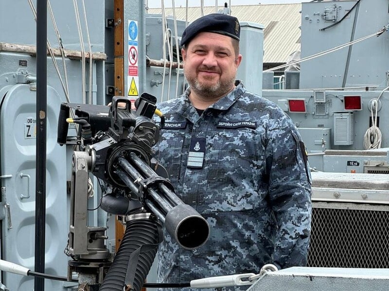 Спикер ВМС ВСУ заявил, что в хостеле в Киеве ему с офицерами отказали в обеде со словами "военные опасные"