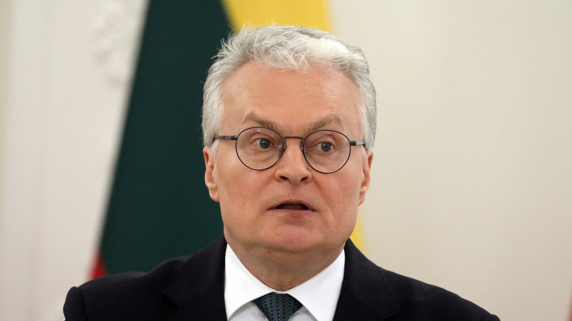 Президент Литвы назвал признание Крыма российским "бомбой замедленного действия"