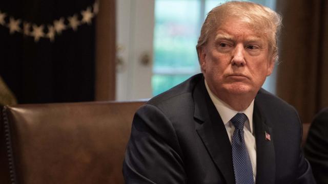 "Уничтожит себя сам": в The Guardian спрогнозировали конец президентства Трампа
