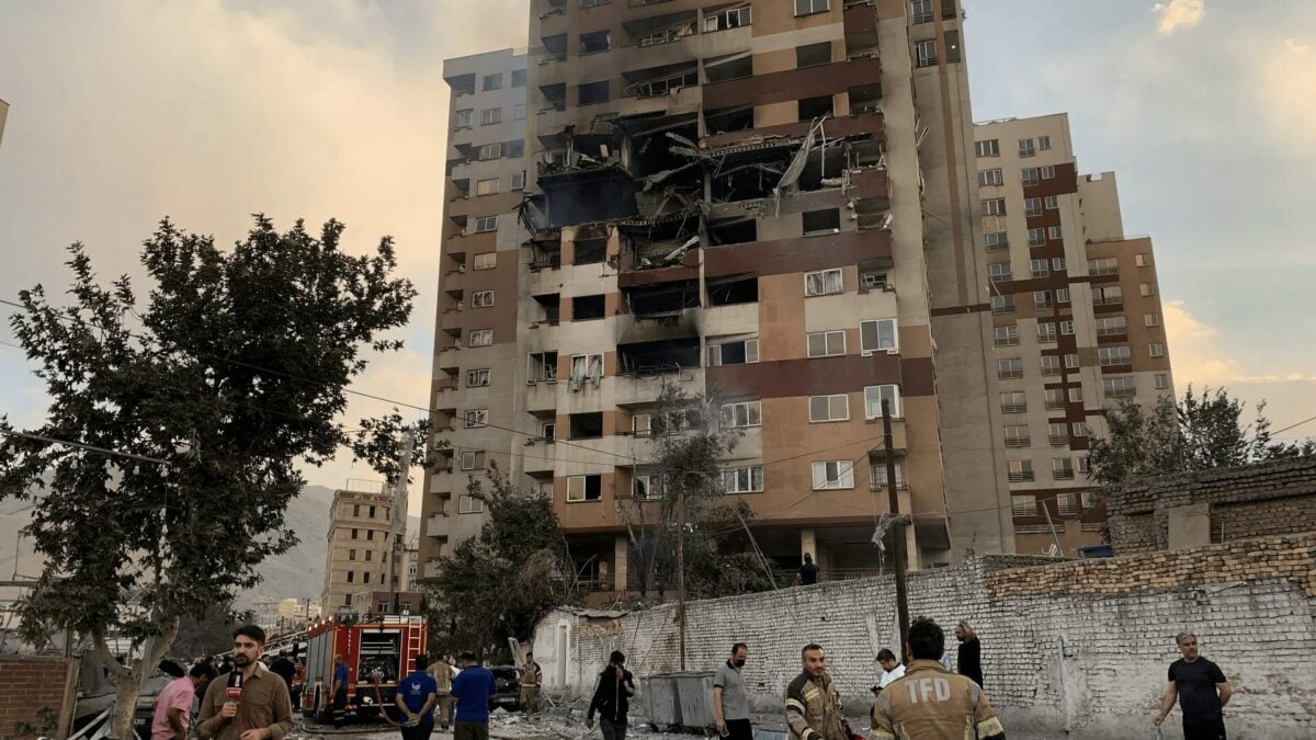 Готовились несколько лет: Моссад тайно построил в Иране базу БпЛА, они ударили по ПВО и пусковым иранских ракет