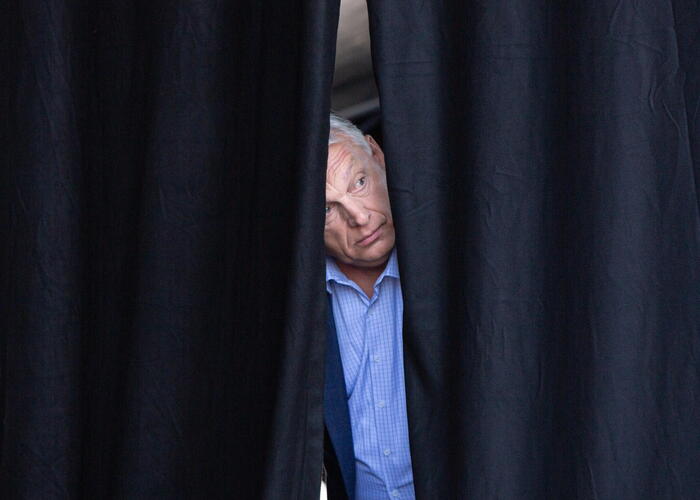 "Орбан, у вас проблемы". СМИ рассказали о катастрофе венгерского правительства, которая "только разворачивается"