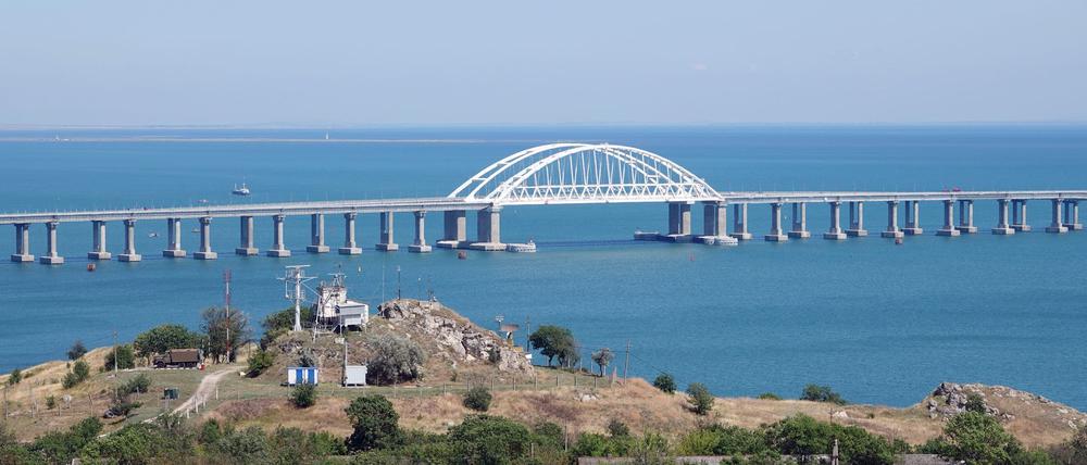 СБУ нанесла удар по авиабазе РФ в Крыму: сколько самолетов удалось уничтожить