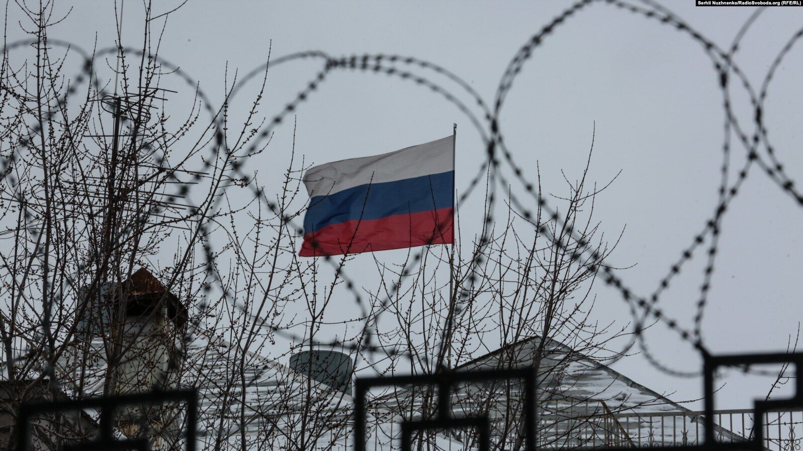 "Это ужас, как бахнуло": россиянка пожаловалась на российские самолеты, которые "теряют" боеприпасы на своей территории. Перехват ГУР
