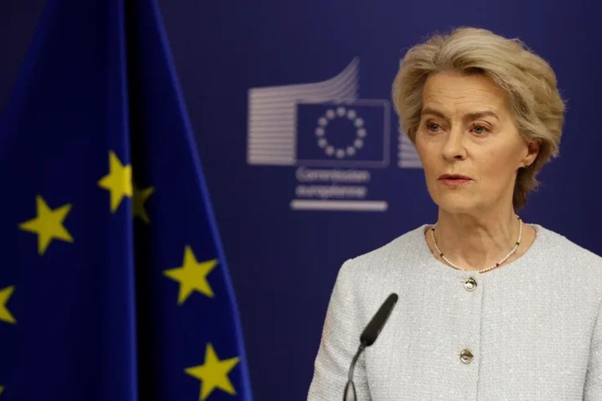 Урсула фон дер Ляен вместе с Зеленским полетит на встречу с Трампом