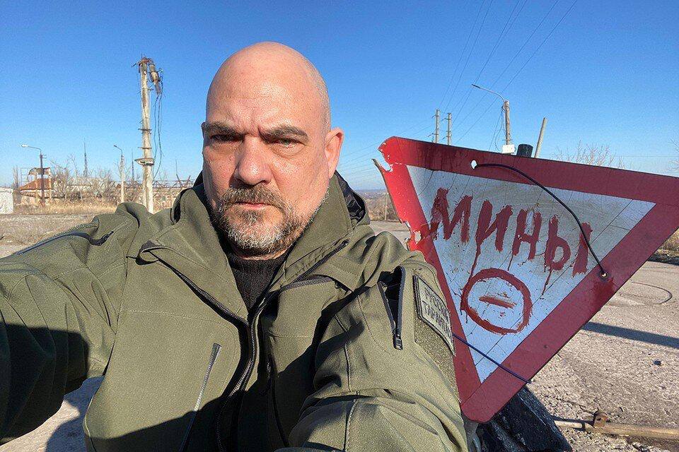 Глаза начали есть амебы: Кремлевский военкор-пропагандон едва не ослеп, умывшись водой в Донецке