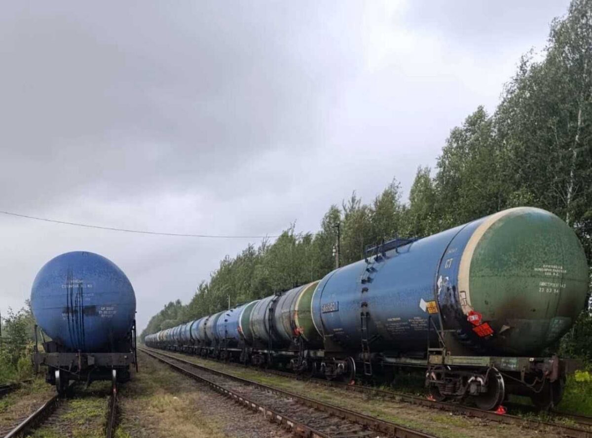 СМИ: Украинские разведчики уничтожили инфраструктуру узловой железнодорожной станции Тверь (Видео)